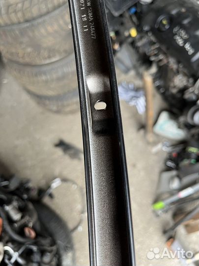 Renault megane 3 накладка водительской двери