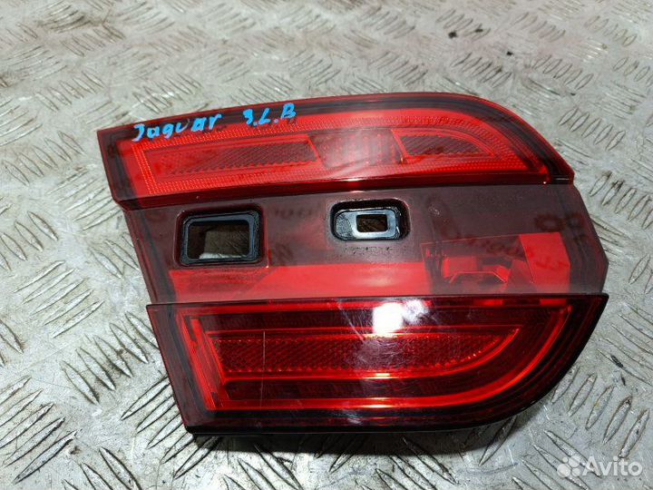 Фонарь внутренний задний левый Jaguar Xf CC9