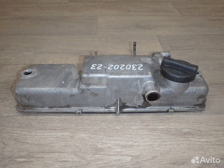 Крышка головки блока (клапанная) 2110 - 2111 - 2112 (Лада 110)