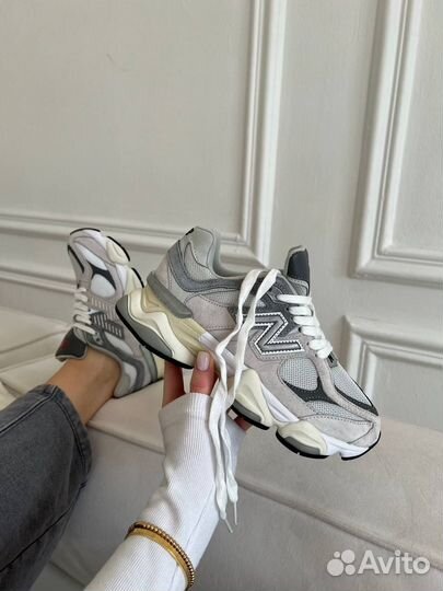 Кроссовки Женские New Balance 9060