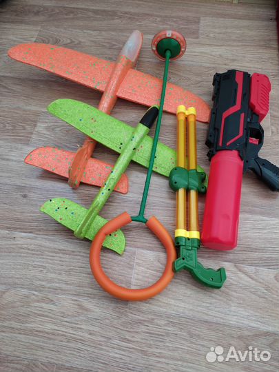 Игрушки, за всё -200