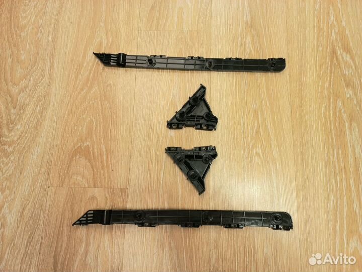 Крепление заднего бампера Toyota Camry 06-11