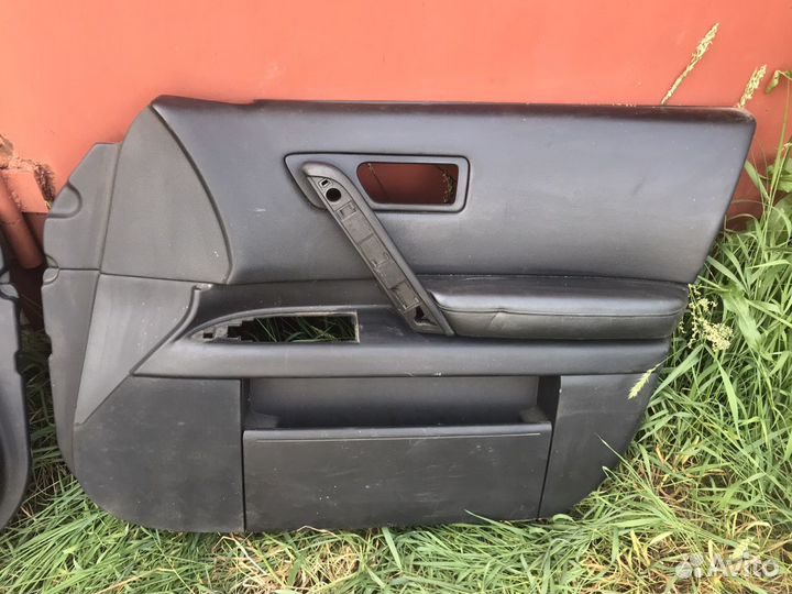 Обшивка передних дверей Infiniti FX35 (S50)