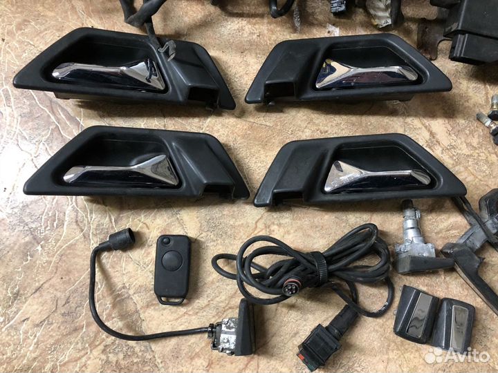 Комплект ик центрального замка W124 универсал