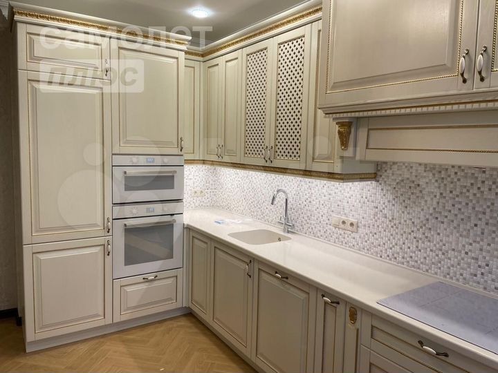 2-к. квартира, 69,7 м², 13/17 эт.