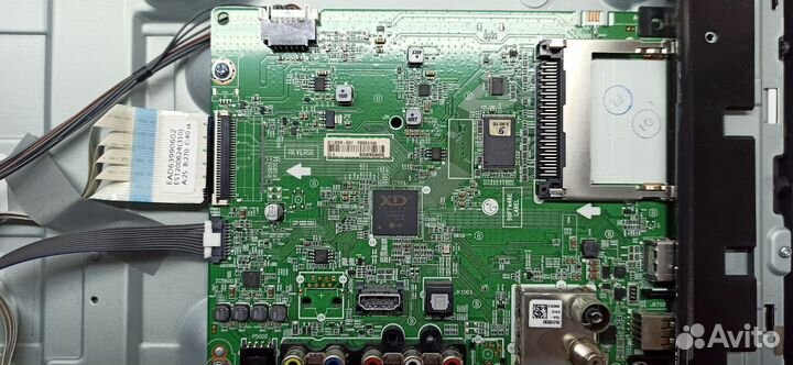 Разбор LG 32LM550bplb