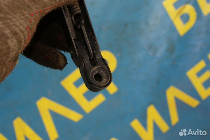 Поводок заднего дворника Kia Sportage 1