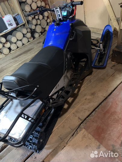 Снегоход Стелс Капитан