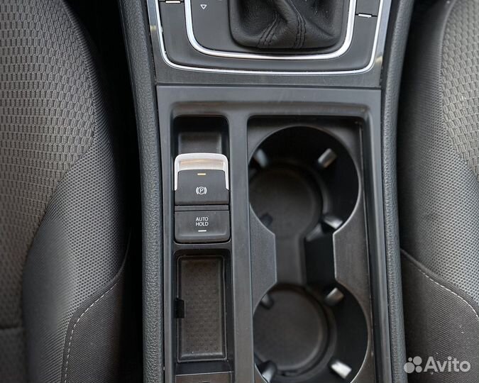 Volkswagen Golf, 2020