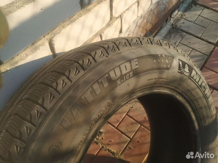 Michelin Latitude X-Ice XI2 235/65 R17