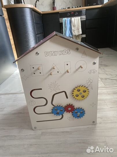 Бизиборд домик большой