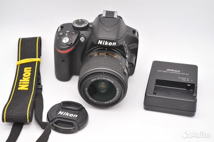 Nikon D3200 18-55 GII VR (пробег 3200)