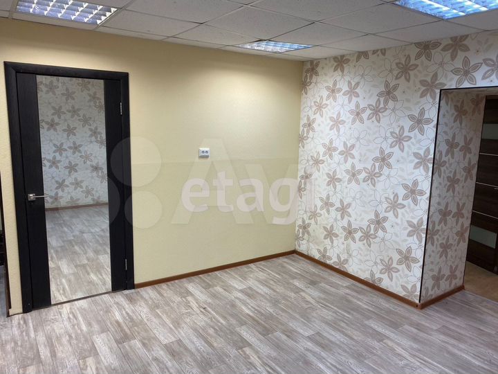 3-к. квартира, 64,5 м², 1/2 эт.