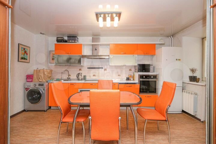 3-к. квартира, 70,9 м², 2/5 эт.