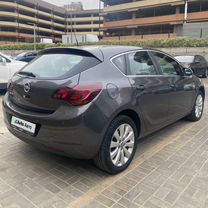 Opel Astra 1.6 MT, 2011, 130 500 км, с пробегом, цена 964 000 руб.