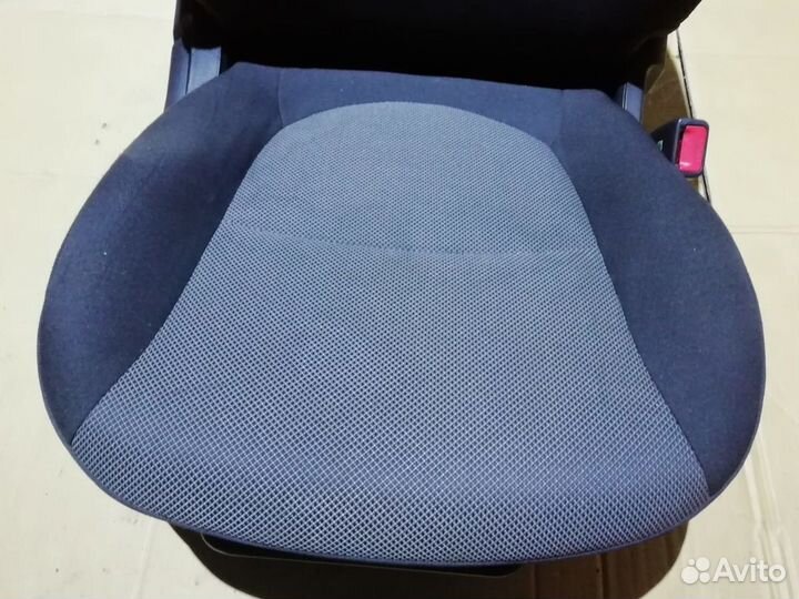 Сиденье переднее правое Hyundai Solaris RB 2011