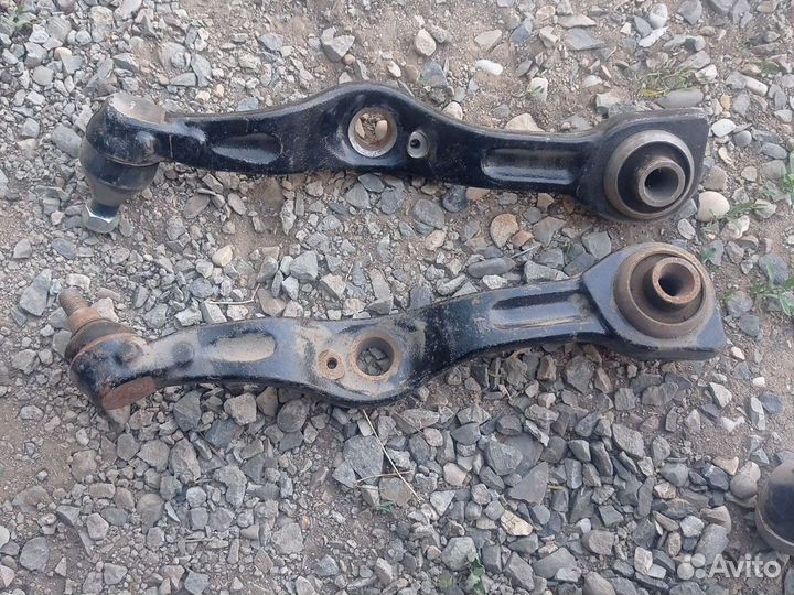 Рычаги передние нижние поперечный на мерседес s