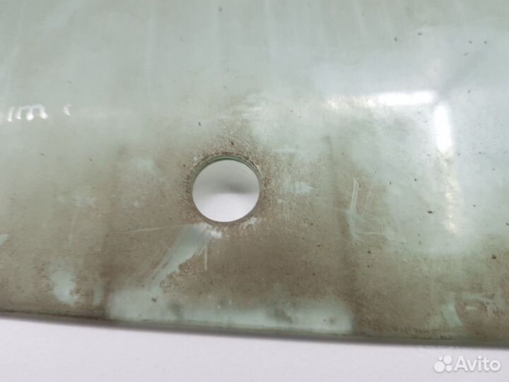 Стекло заднее правое (Volkswagen Passat)