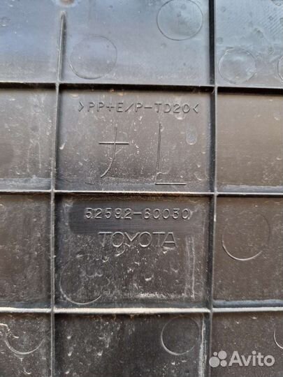 Подкрылокзадний Land Cruiser 5259160050 5259260030