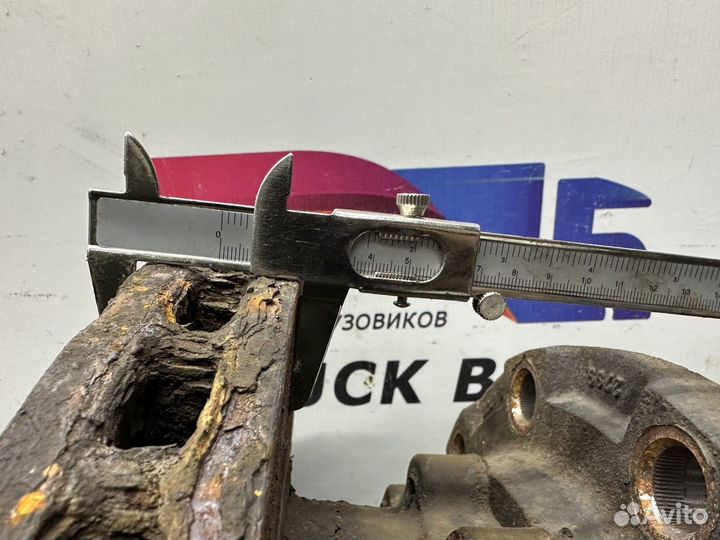 1724406 Ступица передняя