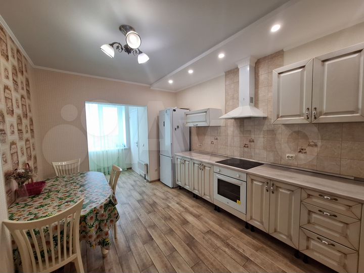 2-к. квартира, 65 м², 7/25 эт.