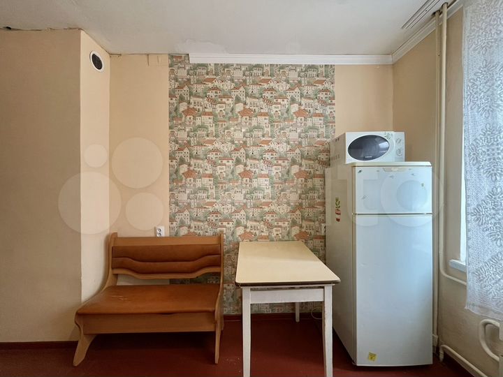 2-к. квартира, 48 м², 1/9 эт.