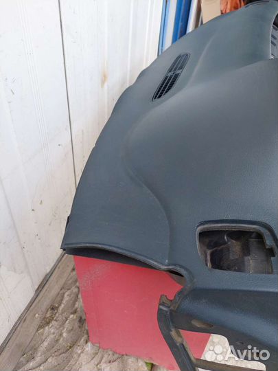 Передняя панель салона Audi A6 С5