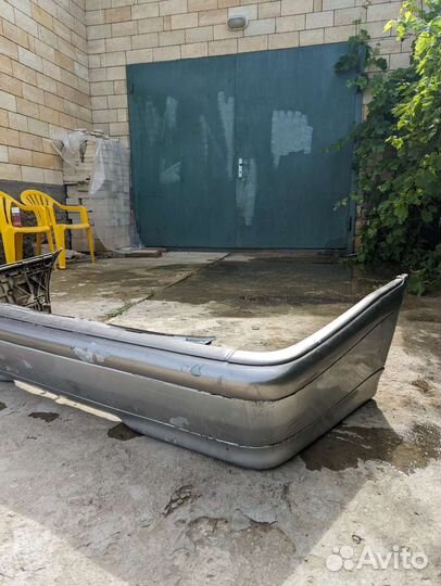 Задний бампер w202