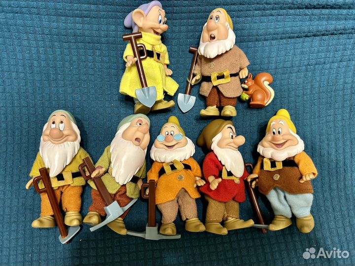 Белоснежка и семь гномов