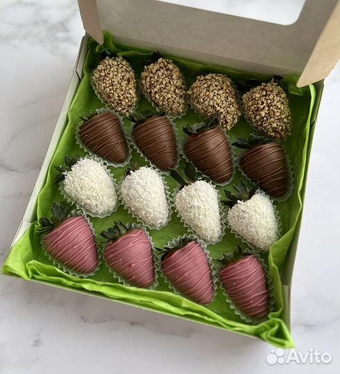 Клубника в шоколаде коробочка