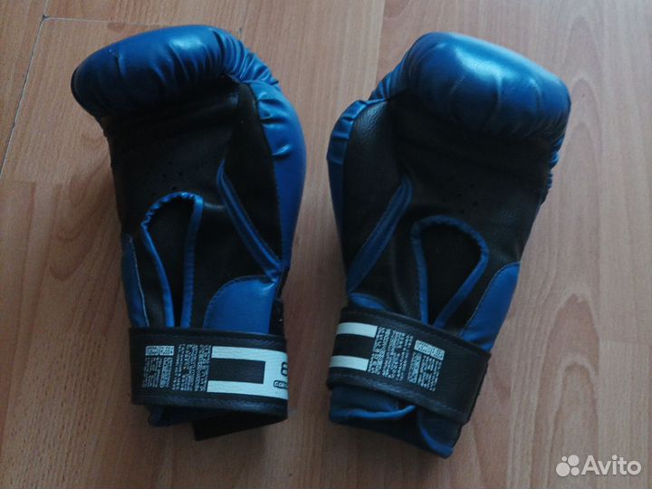 Боксерские перчатки