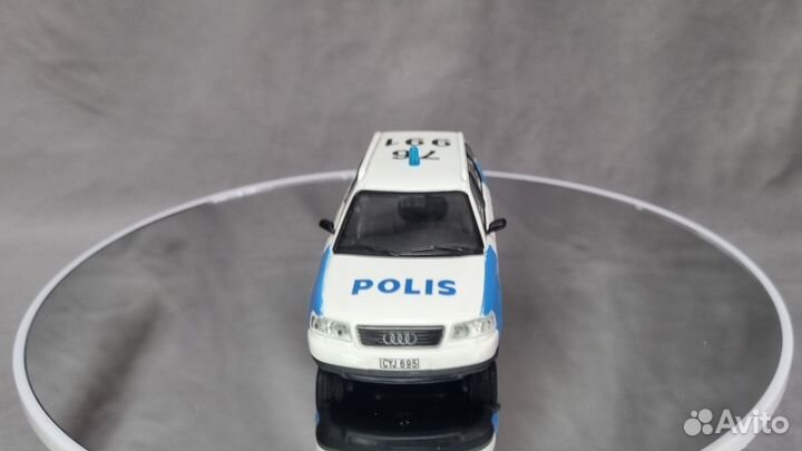 Audi A6 Avant C4 1996г(Полиция Швеции) 1/43