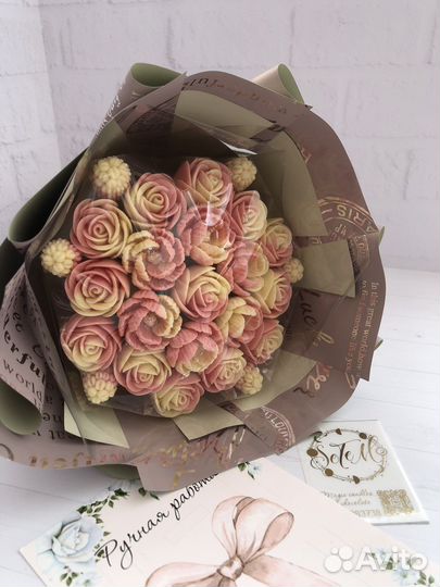 Шоколадный букет, букет в шляпной коробке