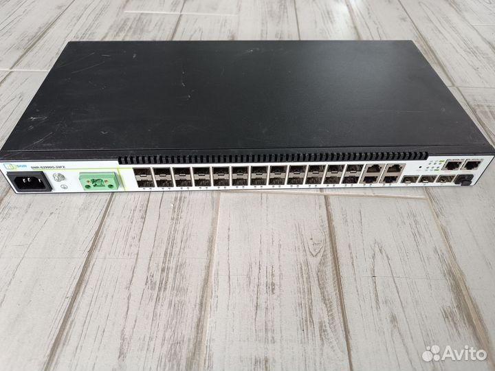 Управляемый коммутатор SNR-S2990G-24FX