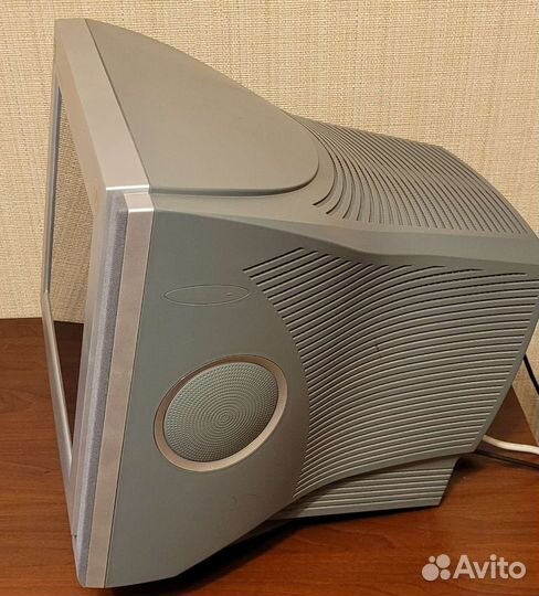 Монитор LG Flatron 776FM