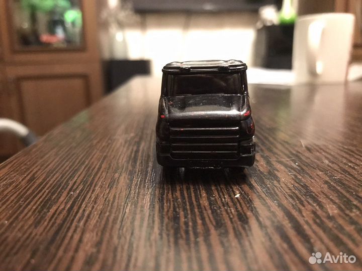 Модель грузовика Siku