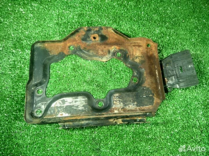 Площадка под акб Opel Vectra B