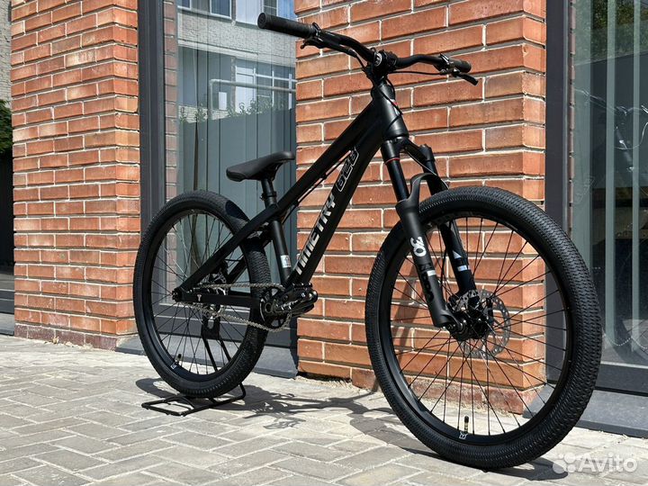 Mtb street dirt r24 трюковой