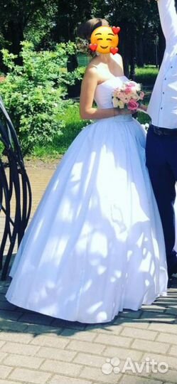 Свадебное платье