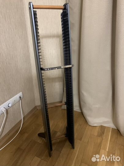 Полка для дисков