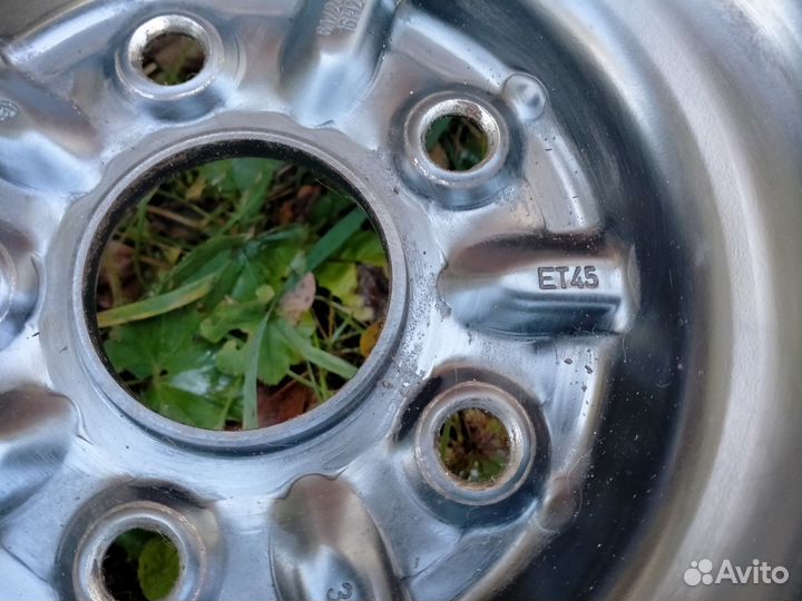 Штампованный диск r 16