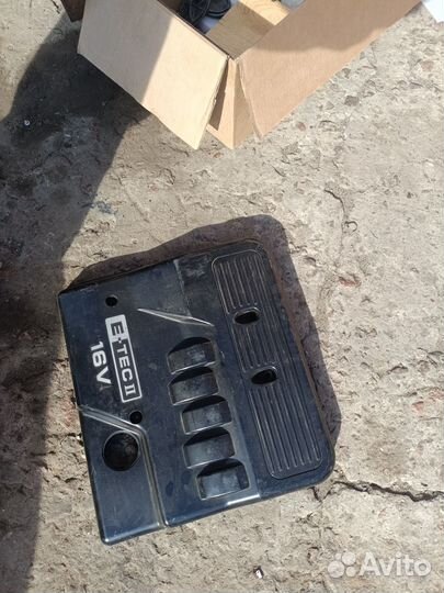 Крышка двигателя Chevrolet Lacetti