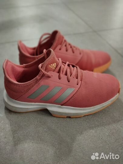 Кроссовки женские adidas 38 размер