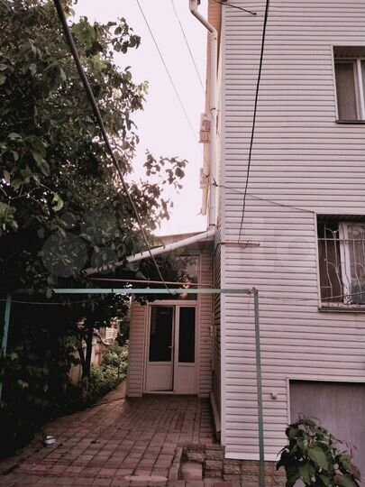 Дом 300 м² на участке 8 сот.