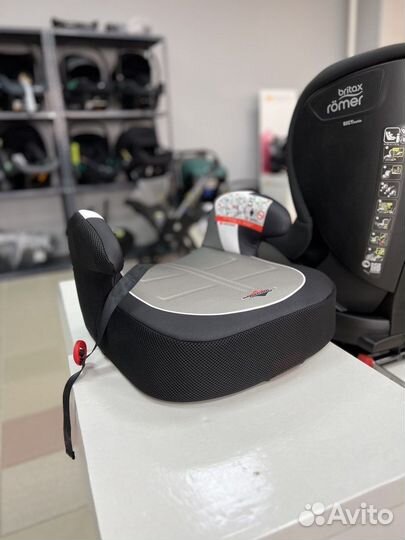 Автокресло бустер isofix