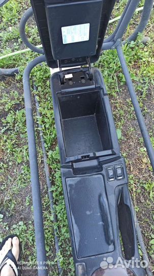 Подлокотник на нисан максима