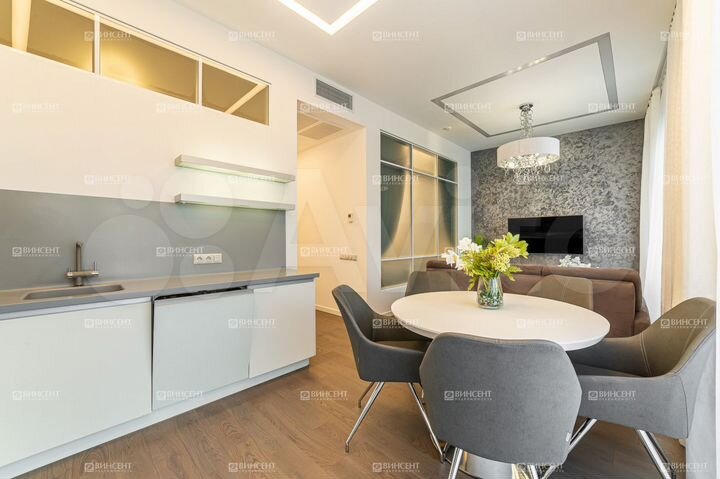 Квартира-студия, 120 м², 10/20 эт.