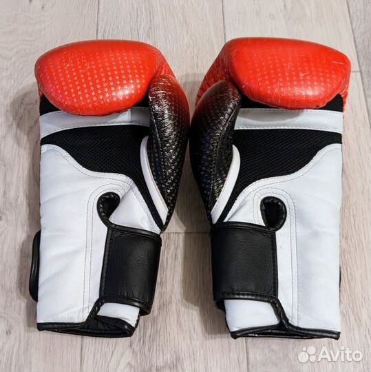Боксёрские перчатки Top King
