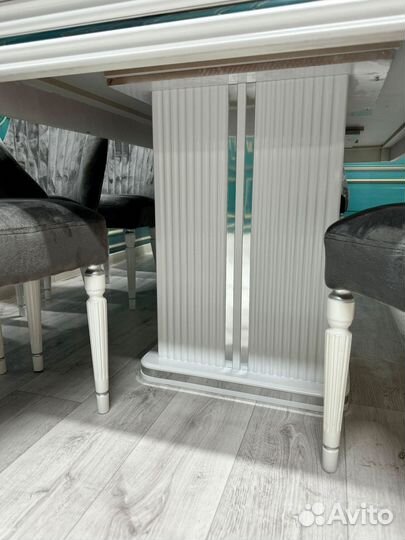 Стол со стульями в наличии\оплата при получении