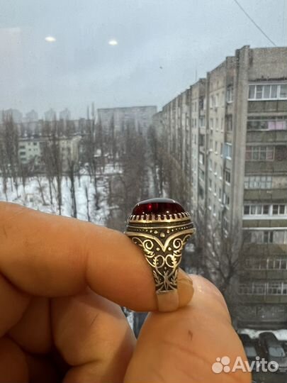 Серебряное кольцо с гранатом мужское